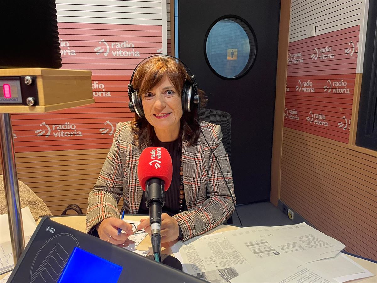 La viceconsejera de Políticas Sociales del Gobierno Vasco, Lide Amilibia, en Euskadi Irratia