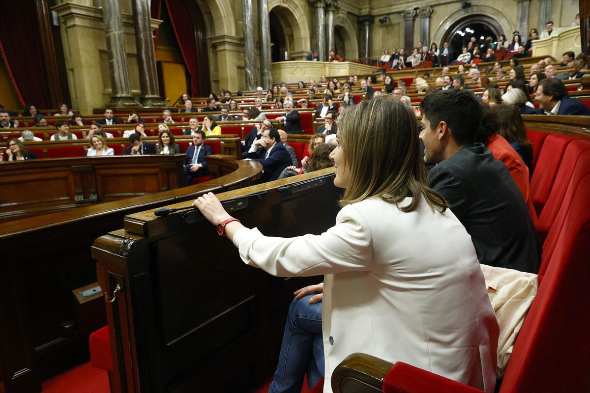 Kataluniako Parlamentua aurrekontuen bozketan. Argazkia: EFE